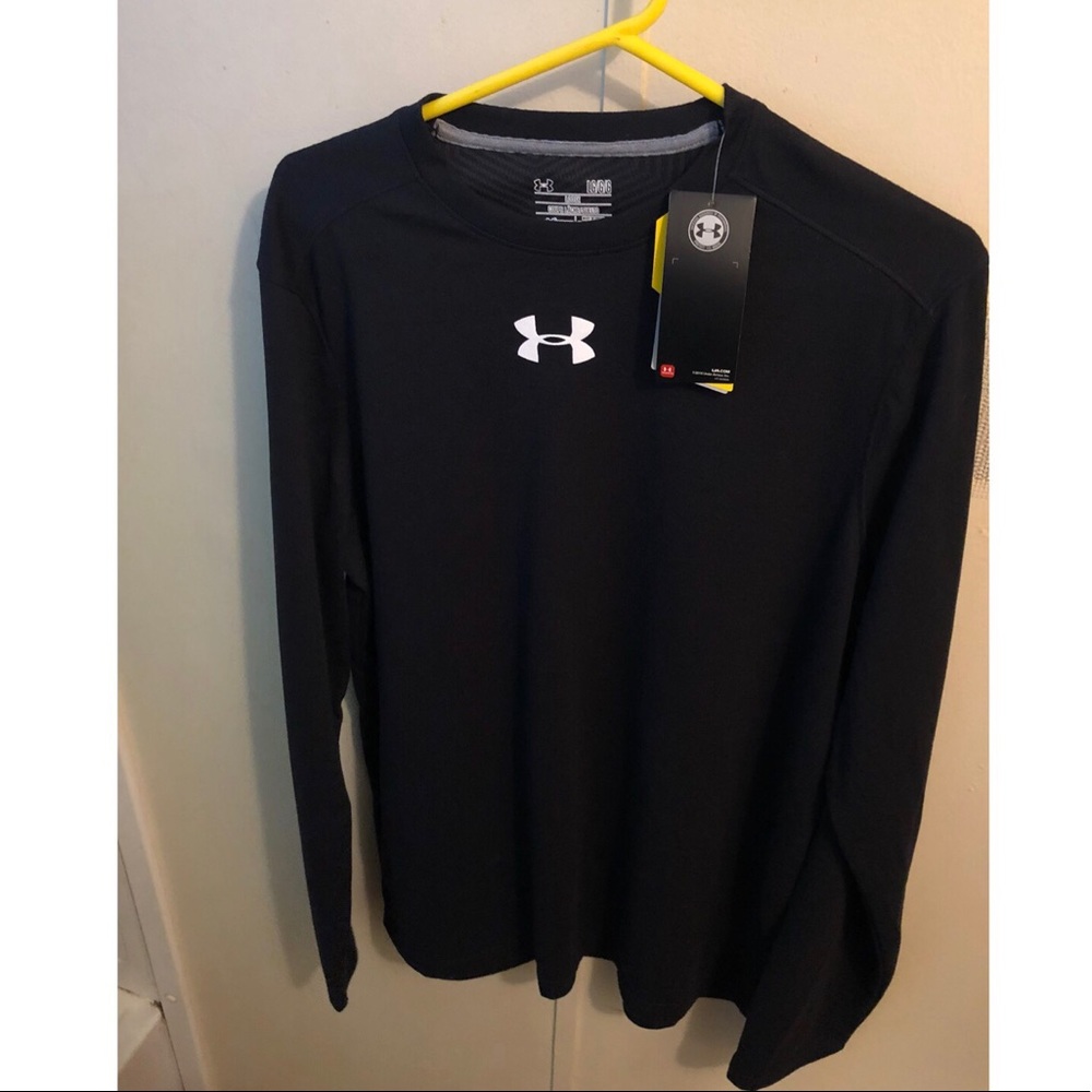 Under armor long sleeve shirt